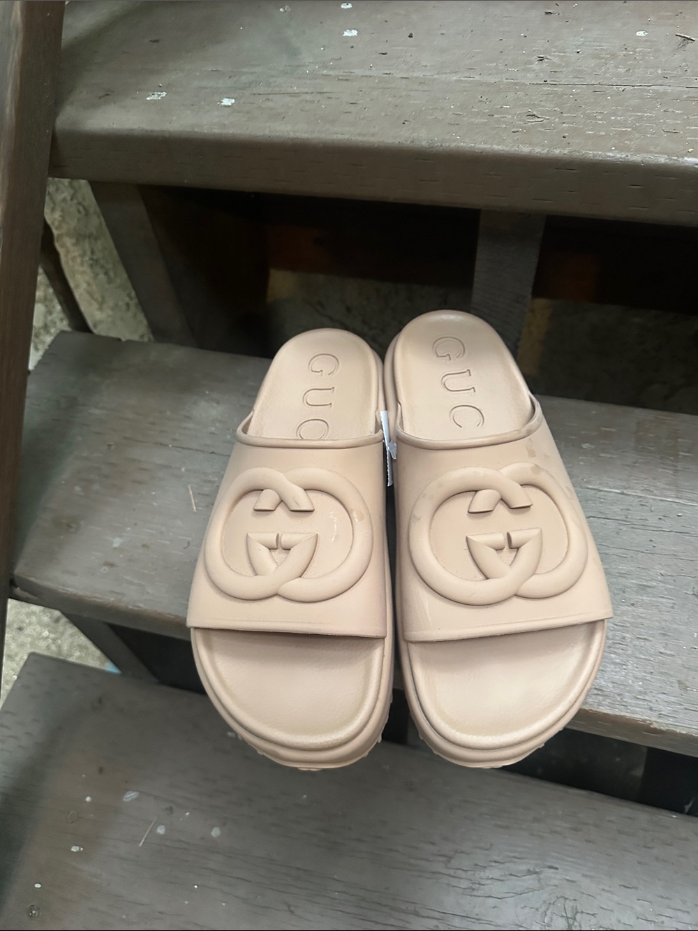 Gucci Unisex Sandals - Picture 2 of 8